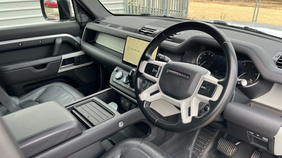 Used Land Rover Defender 2023 for sale - 76556922: Photo 28