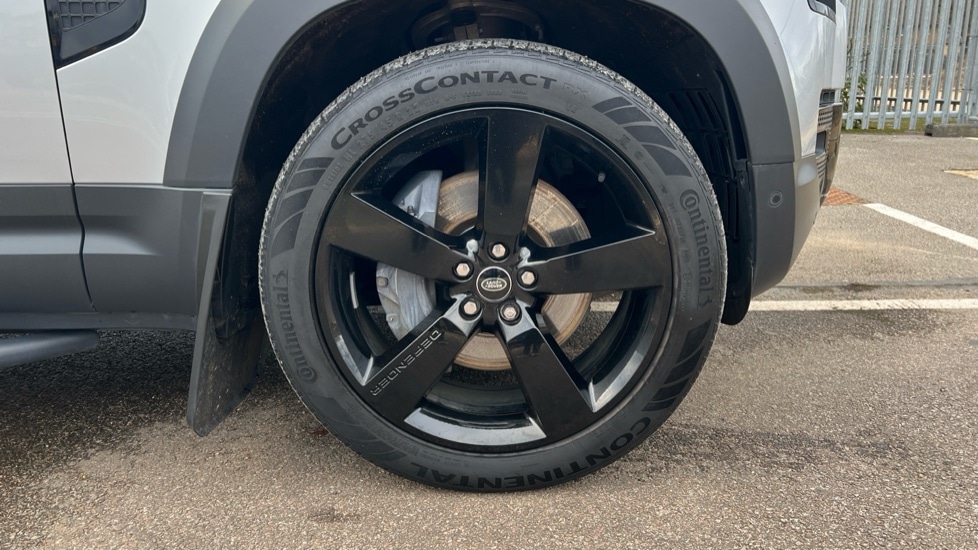 Used Land Rover Defender 2023 for sale - 76556922: Photo 8