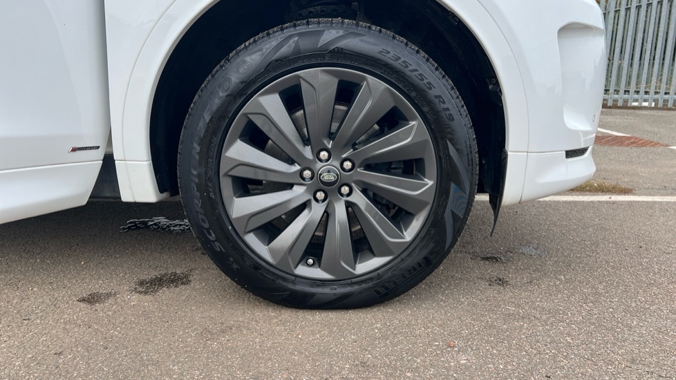 Used Land Rover Discovery Sport 2020 for sale - 76146198: Photo 33