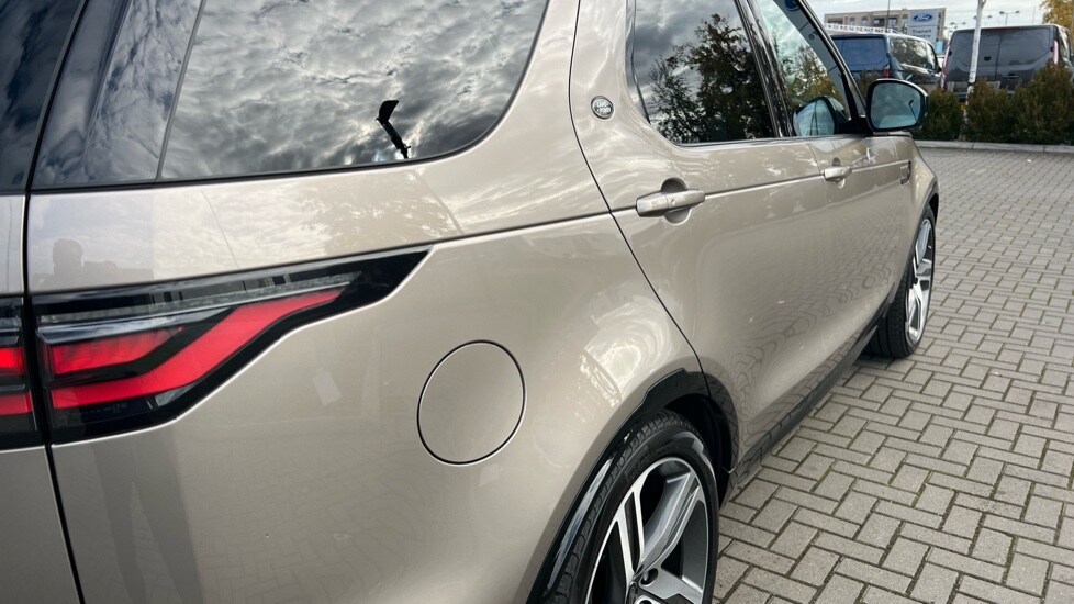 Used Land Rover Discovery 2024 for sale - 76312407: Photo 45