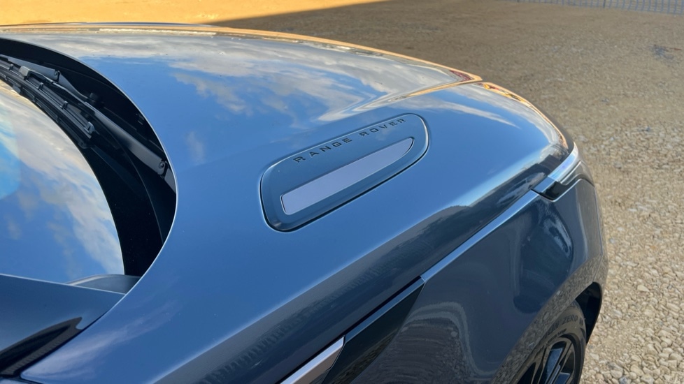 Used Land Rover Range Rover Velar 2025 for sale - 76302443: Photo 23