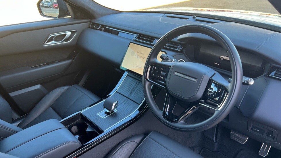 Used Land Rover Range Rover Velar 2025 for sale - 76302443: Photo 28