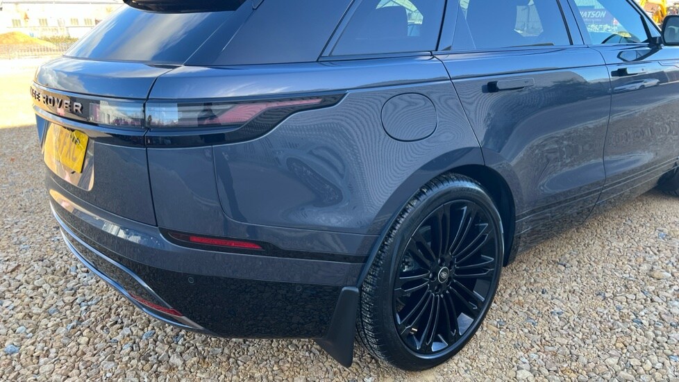 Used Land Rover Range Rover Velar 2025 for sale - 76302443: Photo 39