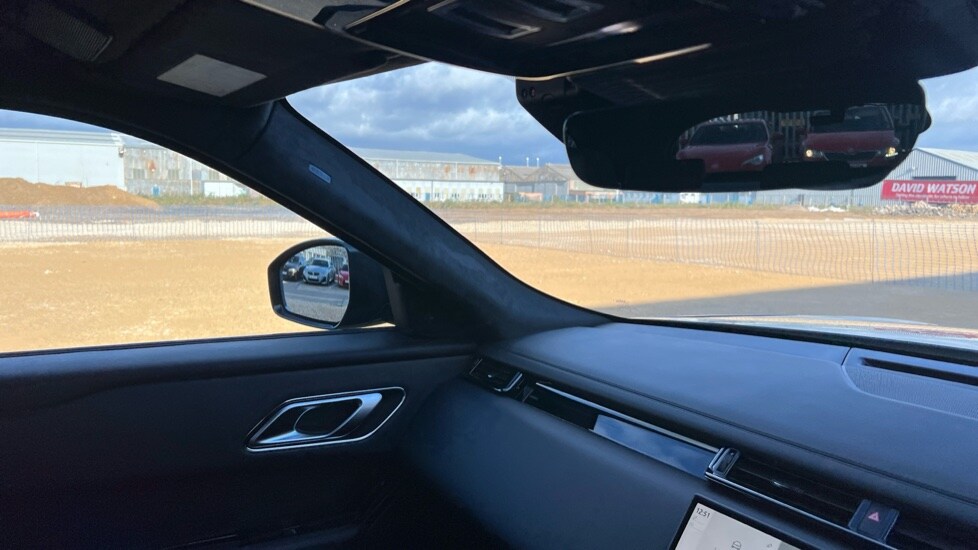 Used Land Rover Range Rover Velar 2025 for sale - 76302443: Photo 47