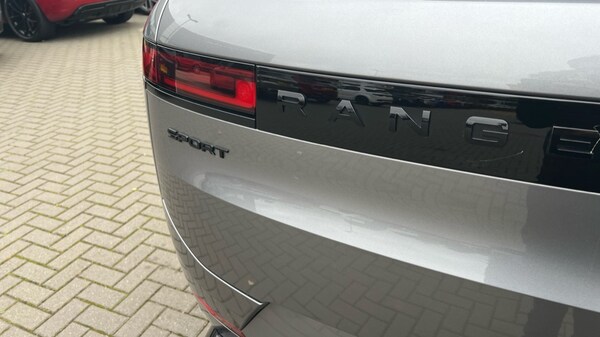 Used Land Rover Range Rover Sport 2023 for sale - 76145891: Photo 19