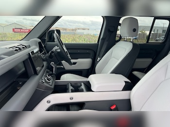 Used Land Rover Defender 2025 for sale - 75763980: Photo