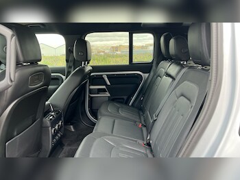 Used Land Rover Defender 2021 for sale - 75852565: Photo