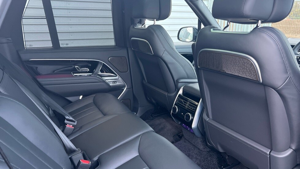 Used Land Rover Range Rover 2025 for sale - 76609507: Photo 40
