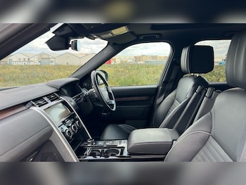 Used Land Rover Discovery 2019 for sale - 76086592: Photo 3