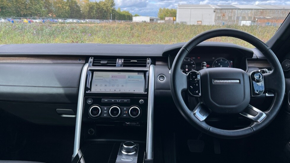 Used Land Rover Discovery 2019 for sale - 76086592: Photo 9