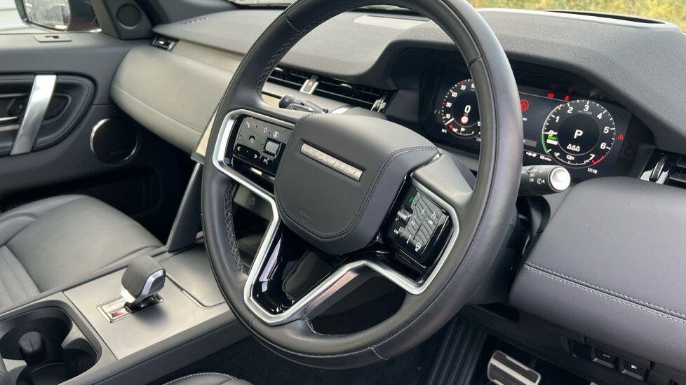 Used Land Rover Discovery Sport 2025 for sale - 76092092: Photo 40