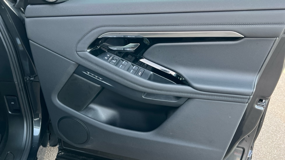 Used Land Rover Range Rover Evoque 2023 for sale - 76593682: Photo 43