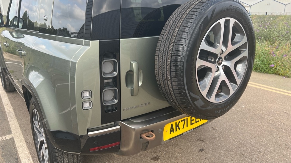 Used Land Rover Defender 2021 for sale - 76180194: Photo 19
