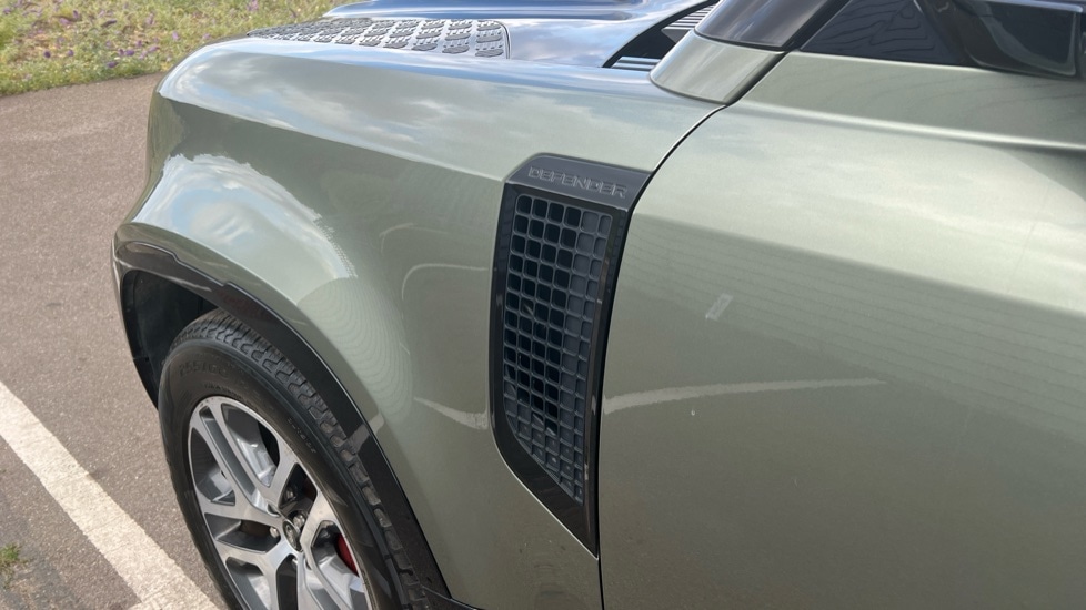 Used Land Rover Defender 2021 for sale - 76180194: Photo 20