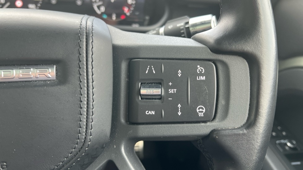 Used Land Rover Defender 2021 for sale - 76180194: Photo 39