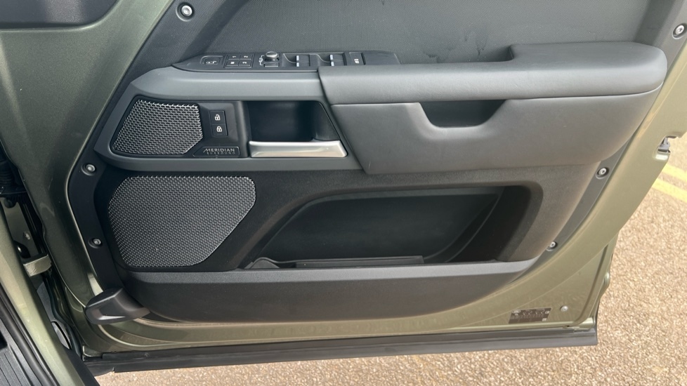 Used Land Rover Defender 2021 for sale - 76180194: Photo 45