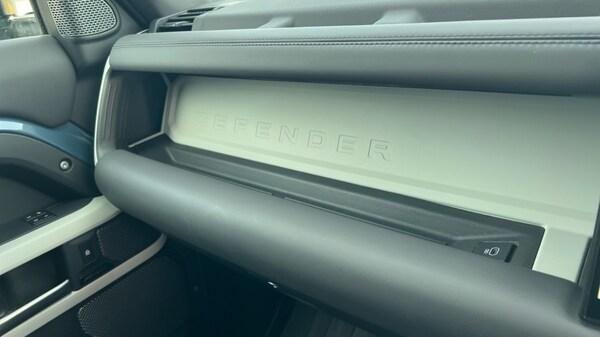 Used Land Rover Defender 2023 for sale - 75472747: Photo 35
