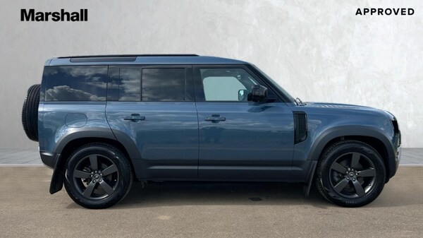 Used Land Rover Defender 2023 for sale - 75472747: Photo 5