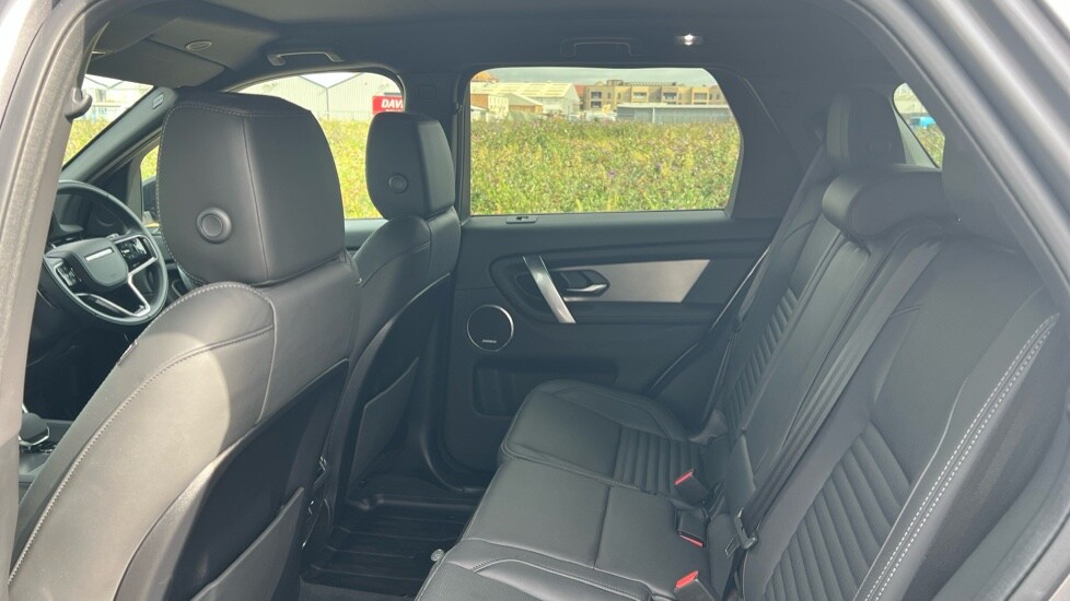 Used Land Rover Discovery Sport 2025 for sale - 76146086: Photo 4
