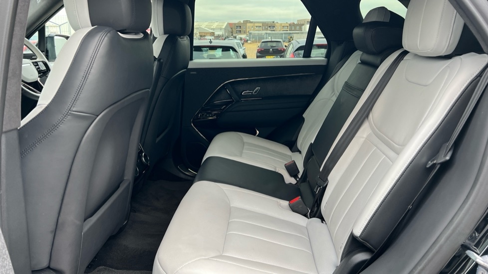 Used Land Rover Range Rover Sport 2022 for sale - 76615145: Photo 4