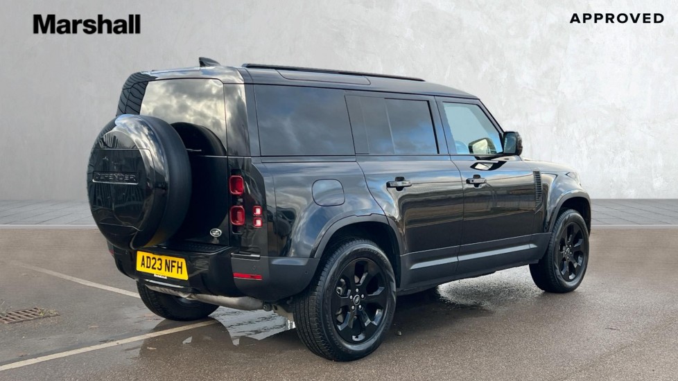 Used Land Rover Defender 2023 for sale - 76660699: Photo 25