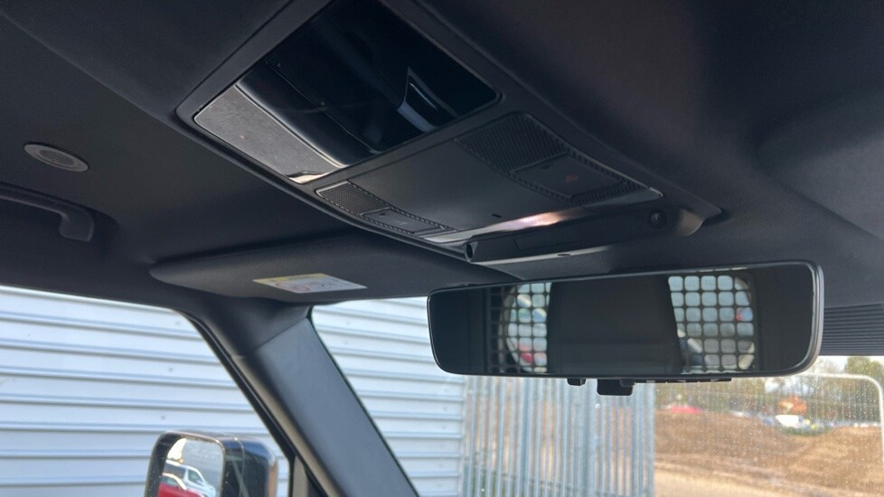 Used Land Rover Defender 2023 for sale - 76660699: Photo 52