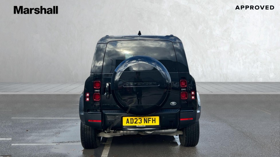 Used Land Rover Defender 2023 for sale - 76660699: Photo 6