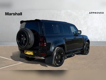 Used Land Rover Defender 2024 for sale - 75852570: Photo
