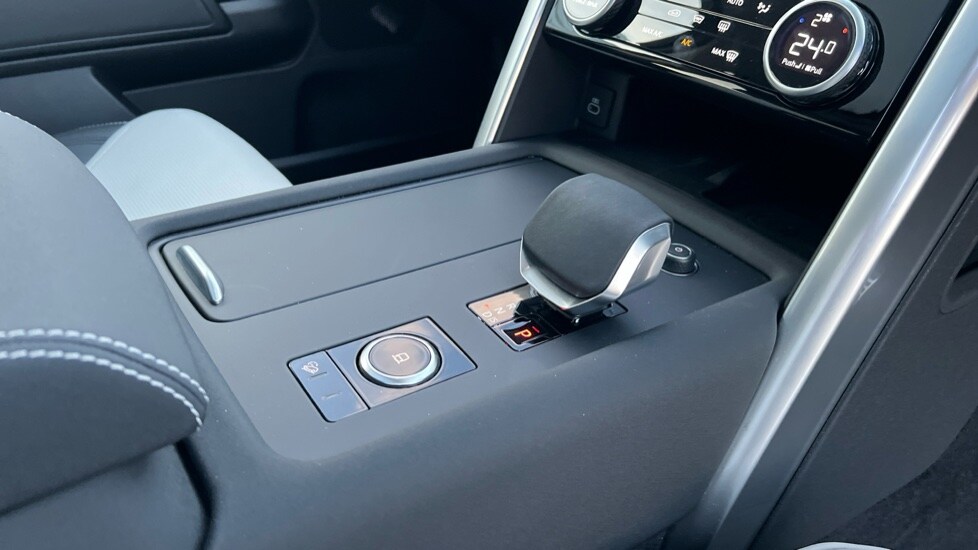 Used Land Rover Discovery 2025 for sale - 77043021: Photo 46