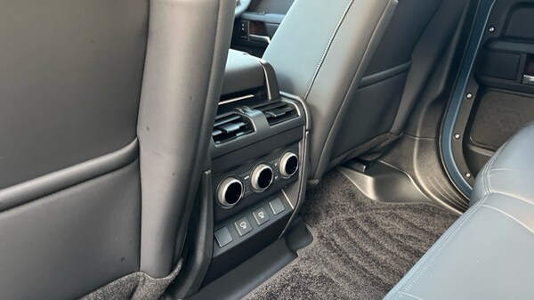 Used Land Rover Defender 2025 for sale - 76312411: Photo 18