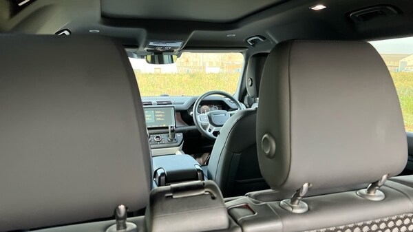 Used Land Rover Defender 2025 for sale - 76312411: Photo 39
