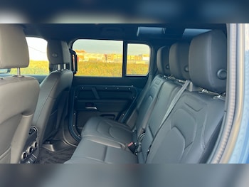 Used Land Rover Defender 2025 for sale - 76312411: Photo