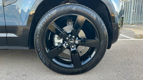 Used Land Rover Defender 2025 for sale - 76312411: Photo 8