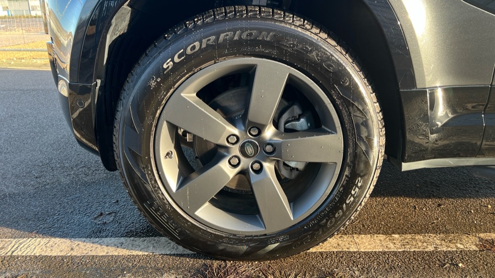 Used Land Rover Defender 2024 for sale - 76717323: Photo 33