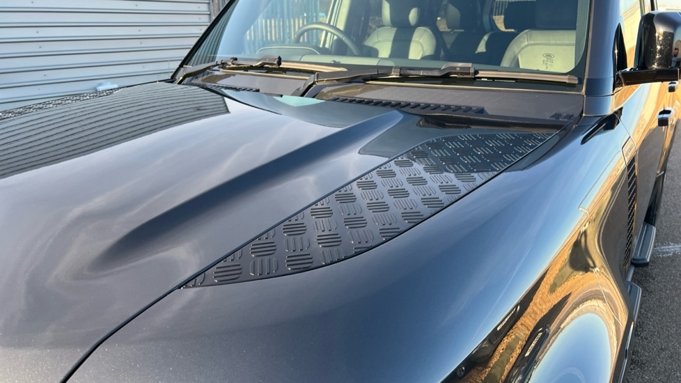 Used Land Rover Defender 2024 for sale - 76717323: Photo 34