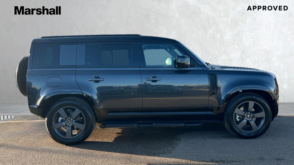 Used Land Rover Defender 2024 for sale - 76717323: Photo 5