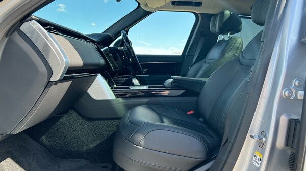 Used Land Rover Range Rover 2025 for sale - 76312467: Photo 3
