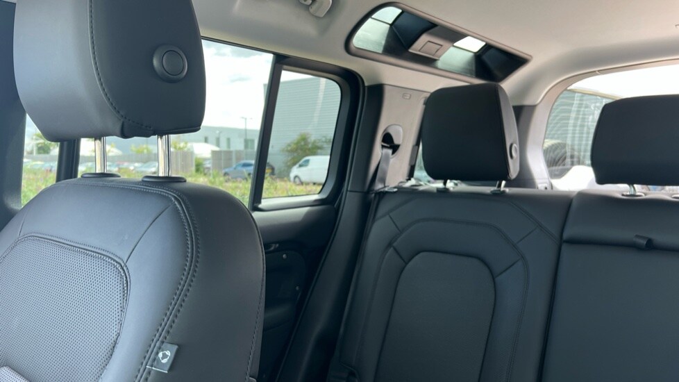 Used Land Rover Defender 2024 for sale - 76074281: Photo 39