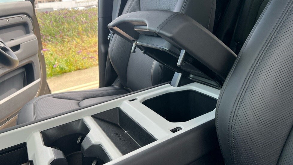 Used Land Rover Defender 2024 for sale - 76074281: Photo 42