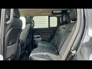 Used Land Rover Defender 2024 for sale - 75011306: Photo