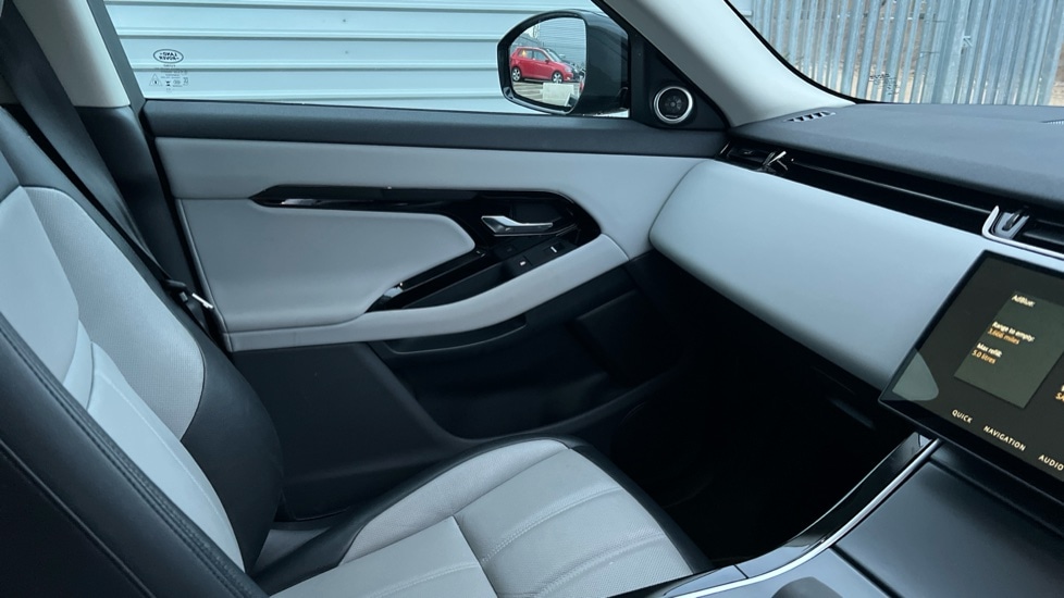 Used Land Rover Range Rover Evoque 2023 for sale - 76881823: Photo 35