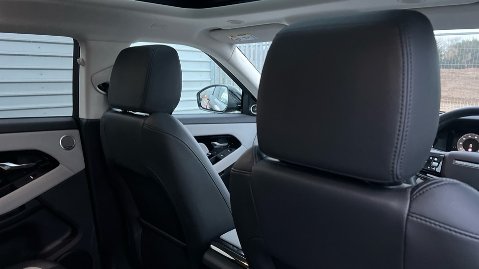 Used Land Rover Range Rover Evoque 2023 for sale - 76881823: Photo 41