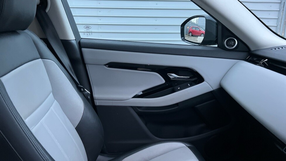 Used Land Rover Range Rover Evoque 2023 for sale - 76881823: Photo 46