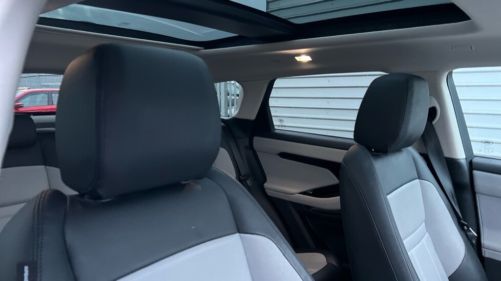 Used Land Rover Range Rover Evoque 2023 for sale - 76881823: Photo 49