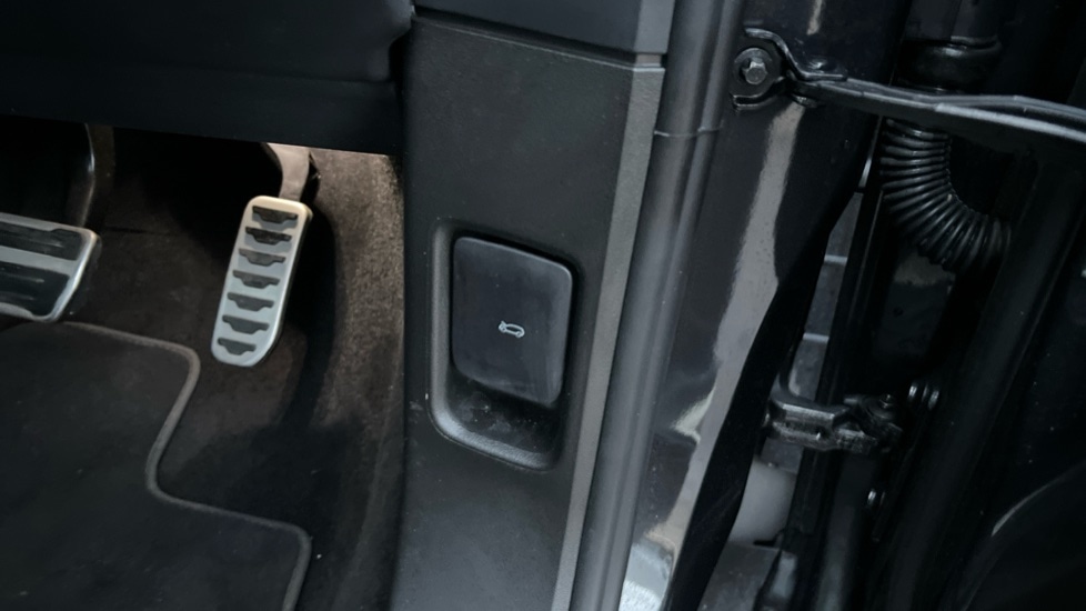 Used Land Rover Range Rover Evoque 2023 for sale - 76881823: Photo 53