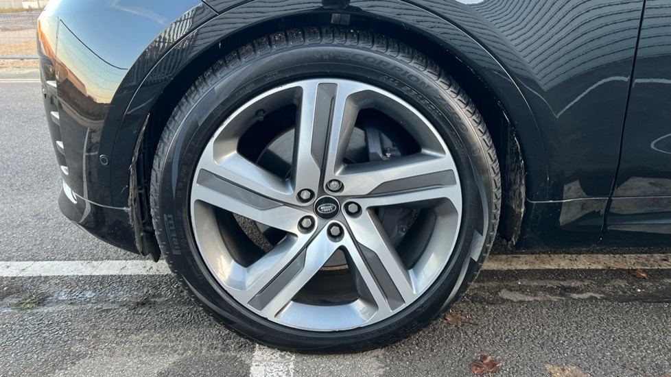 Used Land Rover Discovery 2025 for sale - 76664346: Photo 31