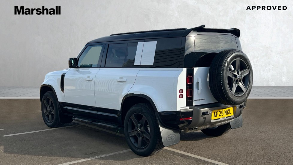 Used Land Rover Defender 2025 for sale - 76390063: Photo 2