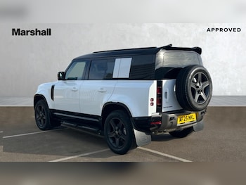 Used Land Rover Defender 2025 for sale - 76390063: Photo