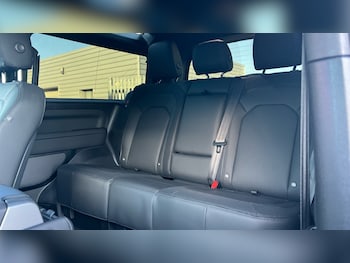 Used Land Rover Defender 2023 for sale - 76971462: Photo