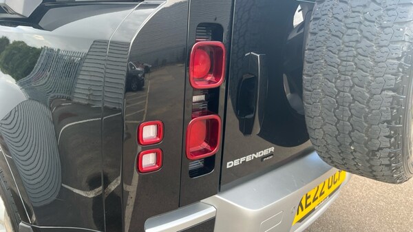 Used Land Rover Defender 2022 for sale - 75472705: Photo 19